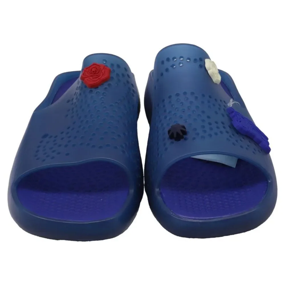 Burberry Stingray Charm-Embellished Slide Sandals in Blue Rubber